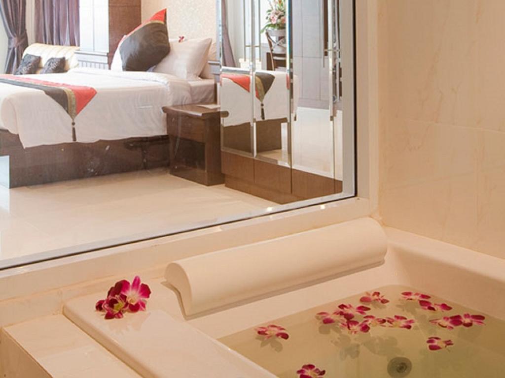 Rayaburi Beach Club Patong Habitación foto